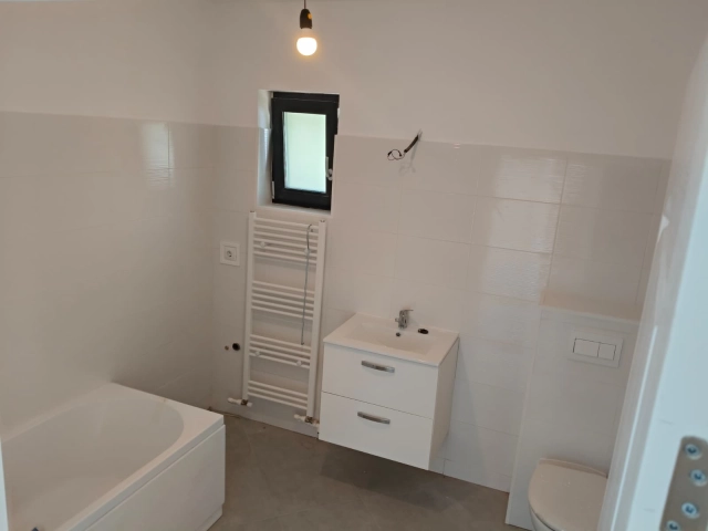 Casa 3 camere - Tomesti
