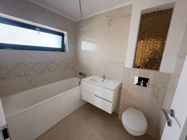 Casa 3 camere - CUG