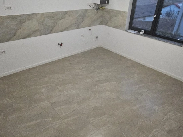 Casa 4 camere - Rediu