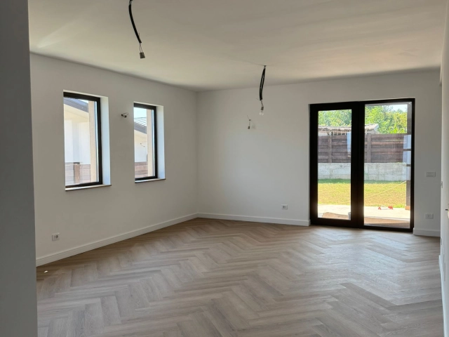 Casa 3 camere - Ciurea