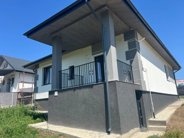 Casa 4 camere - CUG