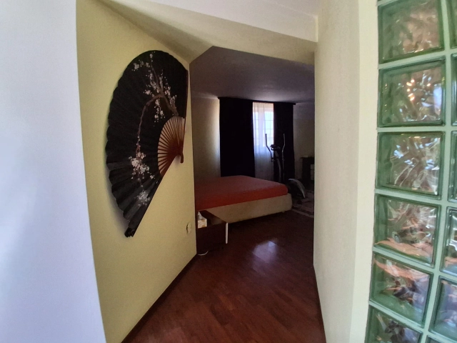 Casa 5 camere - Bucium