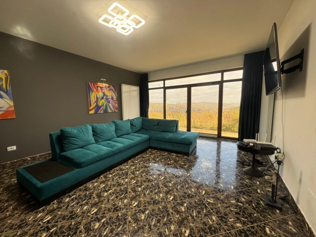 Casa 4 camere - Tomesti