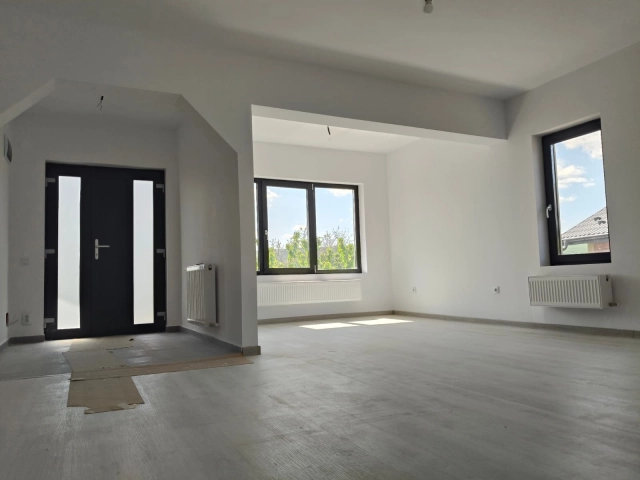 Casa 3 camere - Tomesti
