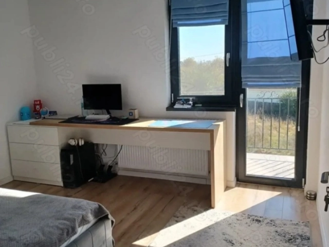 Casa 4 camere - Miroslava