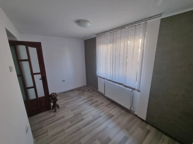 Casa 3 camere - Podu Ros