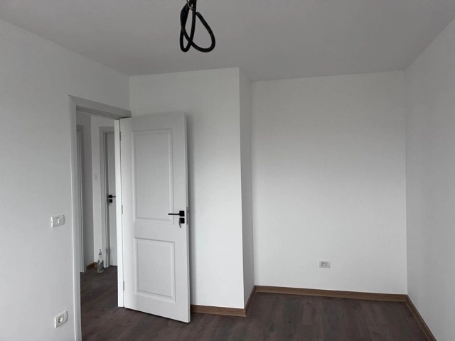 Casa 4 camere - Miroslava