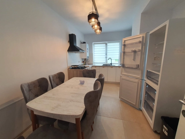 Casa 4 camere - Bucium